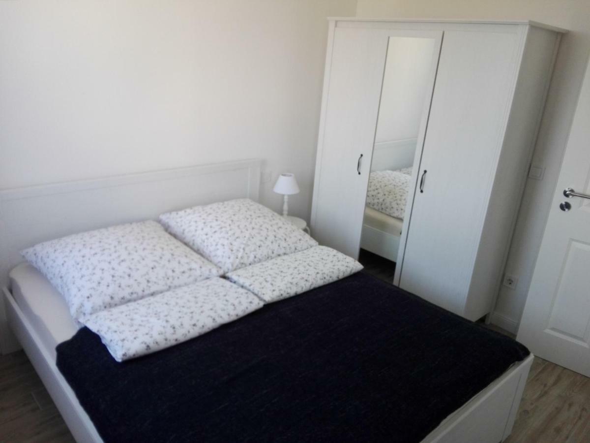 Apartment Rosenberg เมดูลิน ภายนอก รูปภาพ