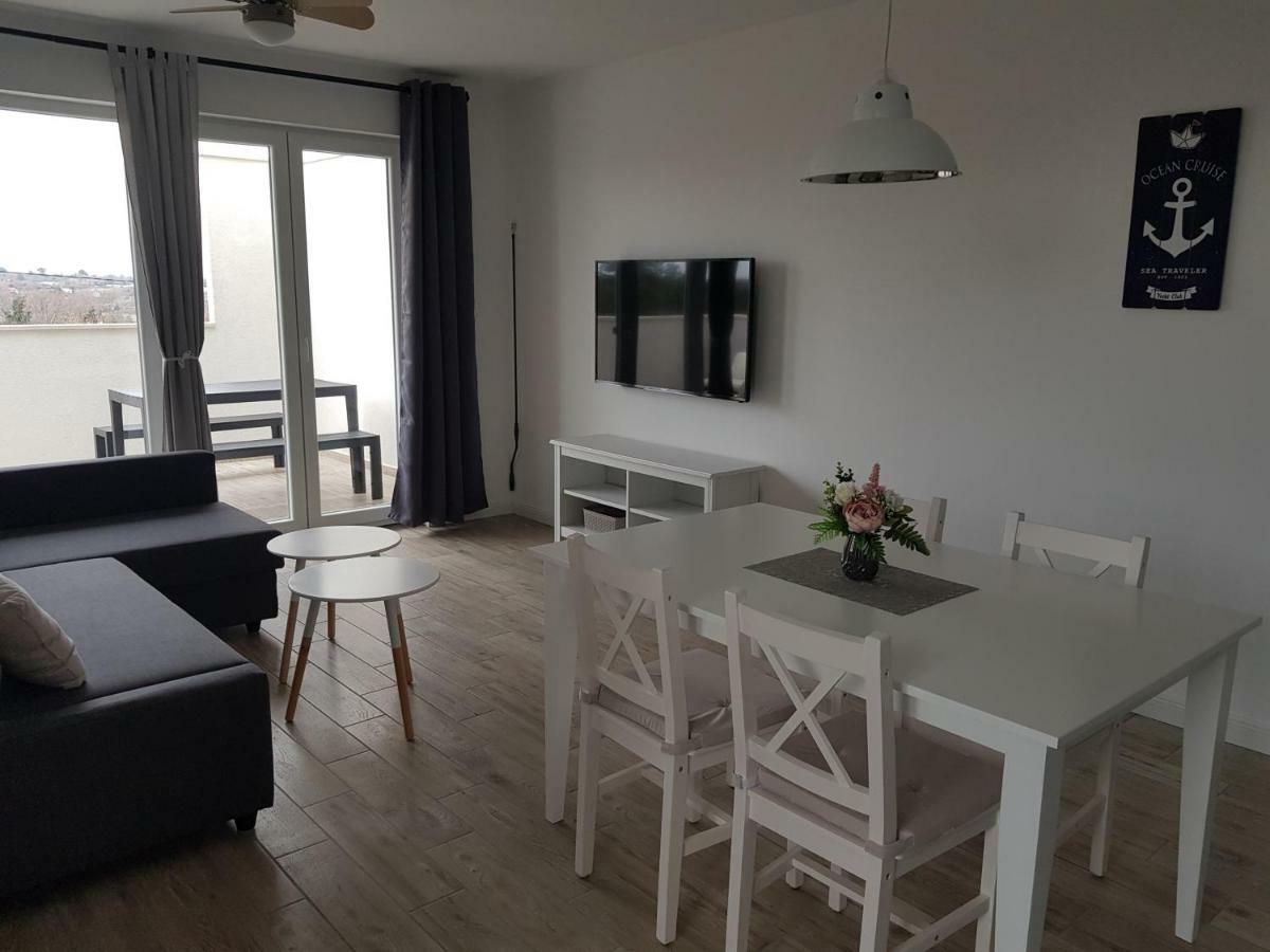 Apartment Rosenberg เมดูลิน ภายนอก รูปภาพ