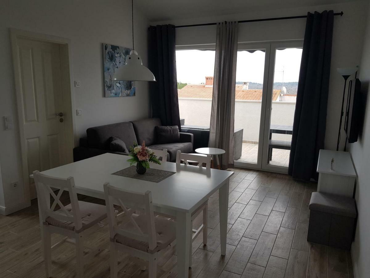 Apartment Rosenberg เมดูลิน ภายนอก รูปภาพ